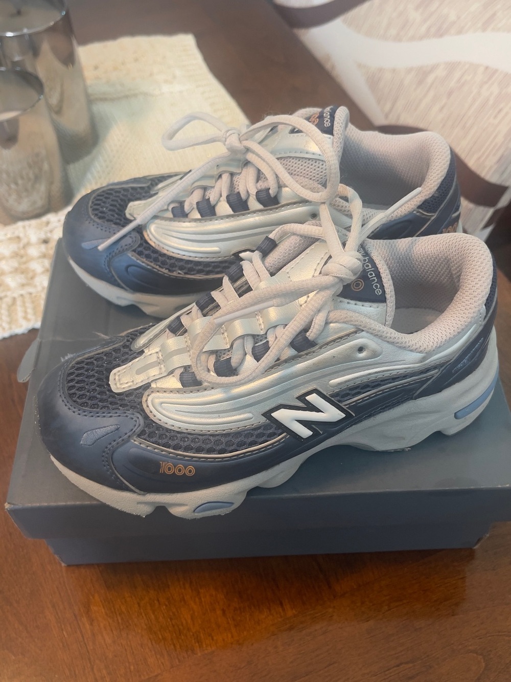 New Balance Kids Shoes 1Y - Picture 8 of 12